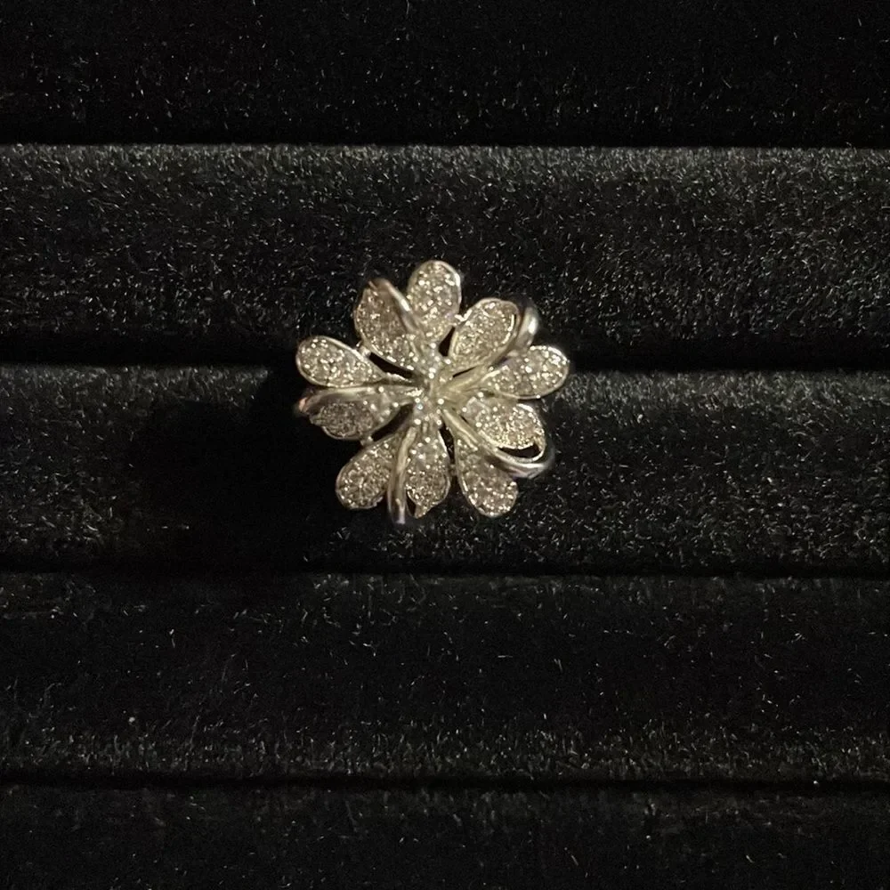 ‎BEAUTIFUL STATEMENT FLOWER RING, SZ8